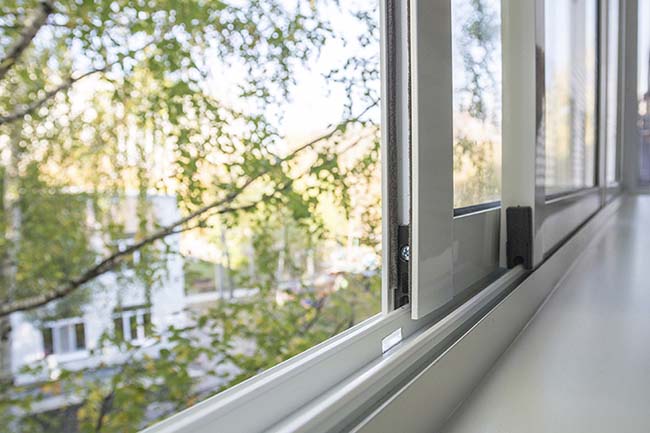 Раздвижное холодное остекление распашными окнами Красноармейск