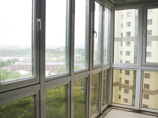 Ремонт застекленных балконов и лоджий в Красноармейск и области Красноармейск