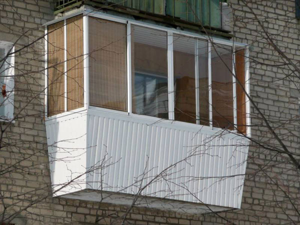 Увеличить и застеклить балкон с выносом Красноармейск