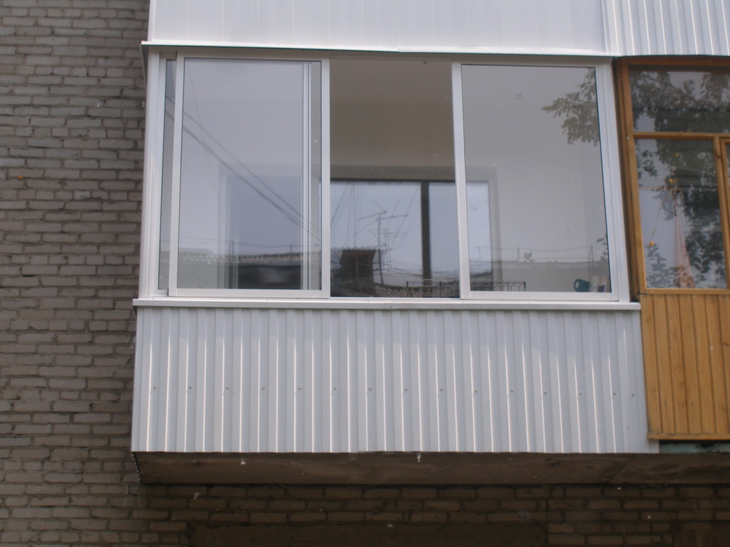 Установка пластиковых окон на балконе: остекление лоджии Красноармейск