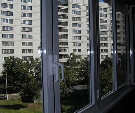 установка пластиковых окон на балконе Красноармейск